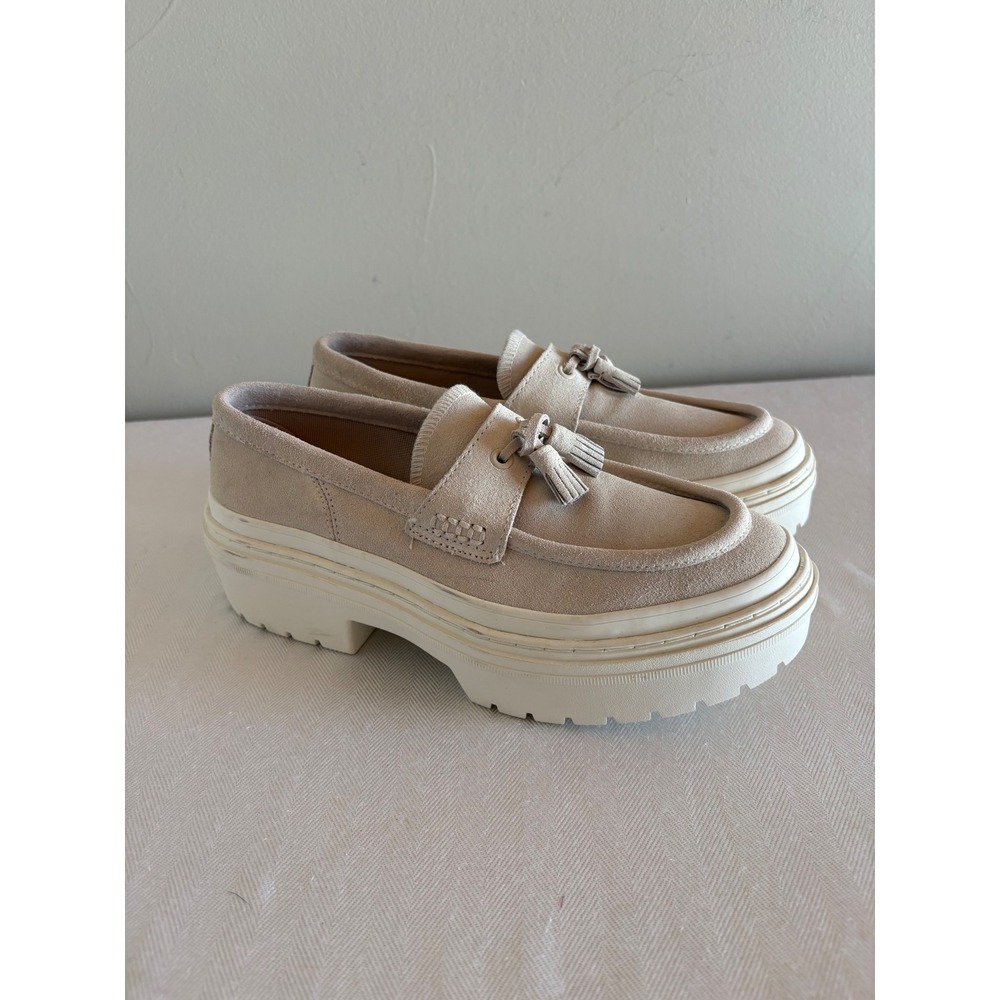 Converse All Star Lugged Heel Loafer Suede Cream with Tassel  Women 8 NWOT